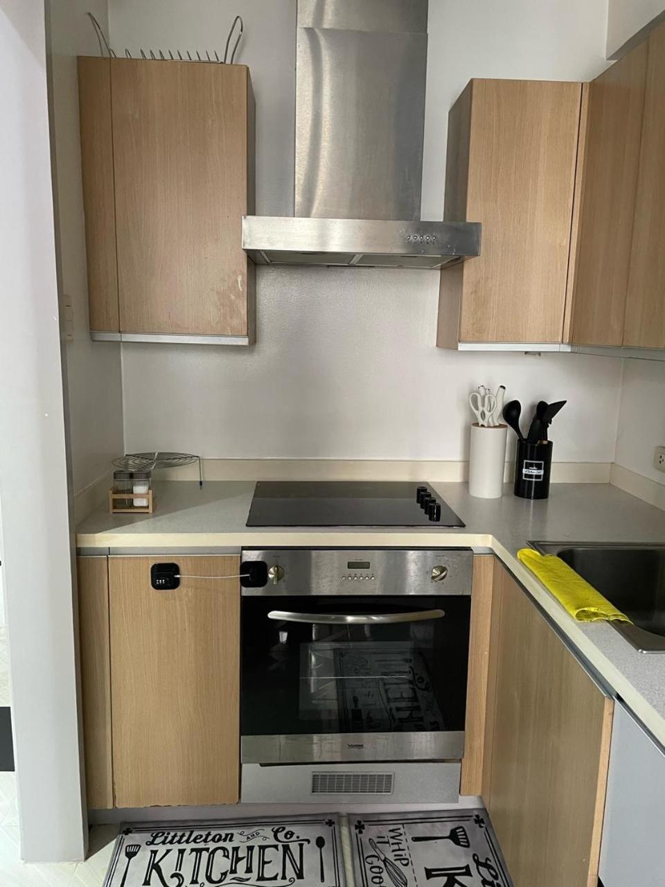 Cozy 2-Bedroom At South Of Market Soma Bgc Near Sm Aura, Market! Market! & Bonifacio High Street Taguig Exterior foto
