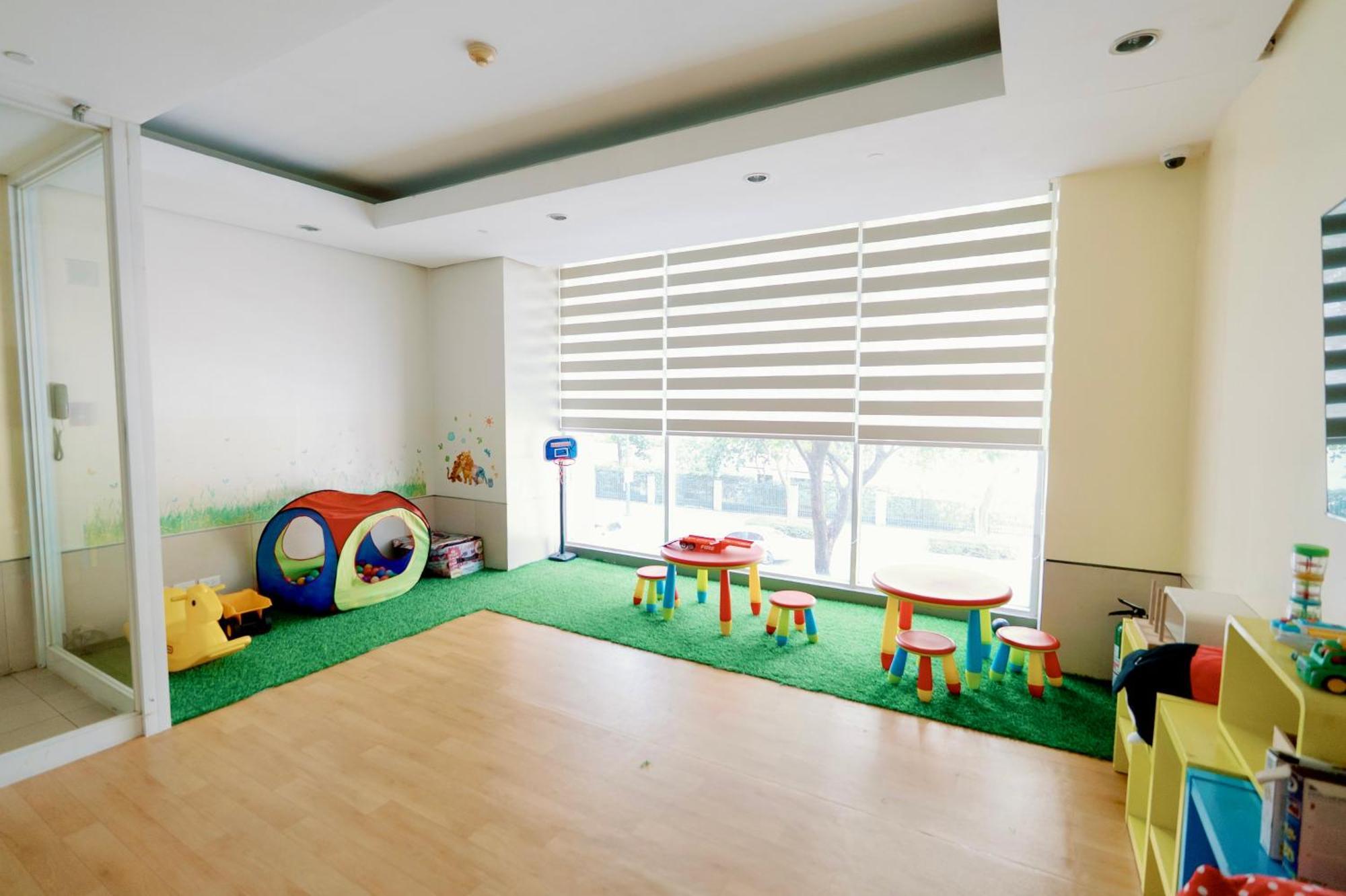 Cozy 2-Bedroom At South Of Market Soma Bgc Near Sm Aura, Market! Market! & Bonifacio High Street Taguig Exterior foto