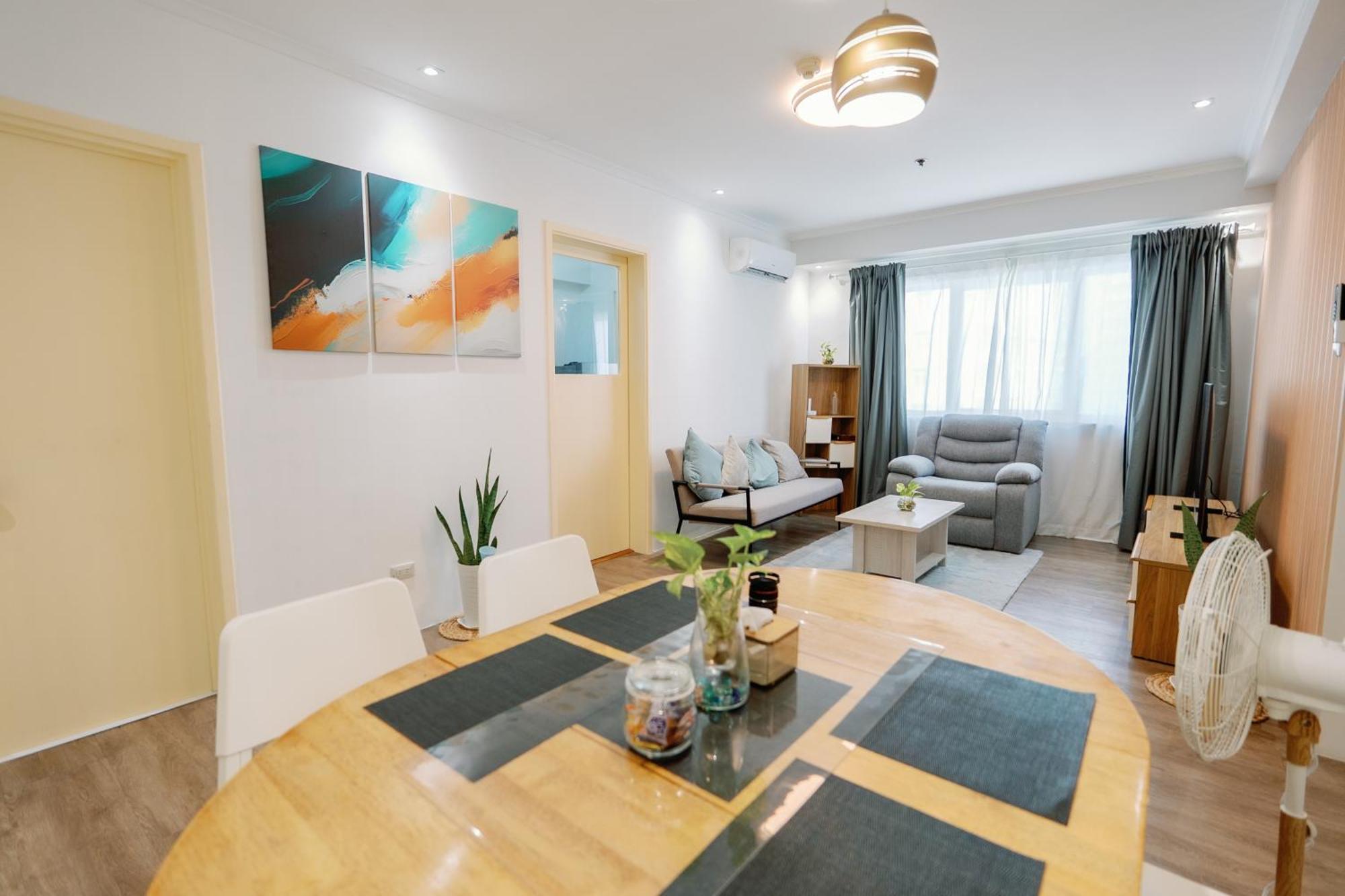 Cozy 2-Bedroom At South Of Market Soma Bgc Near Sm Aura, Market! Market! & Bonifacio High Street Taguig Exterior foto